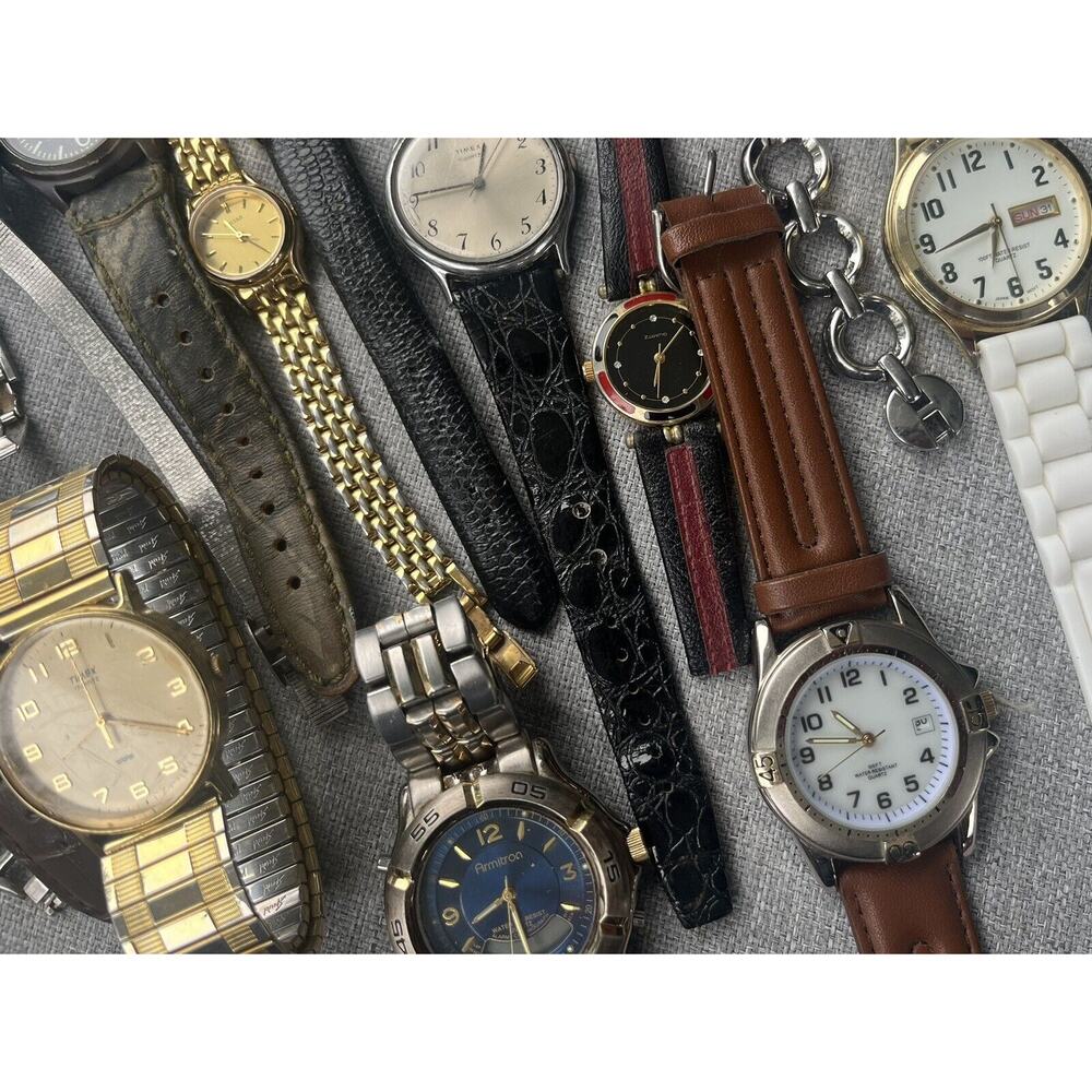 36 Assorted Mens & Womens Watches Untested Vintage Gold Silver Mix Tone Metal - Picture 8 of 12